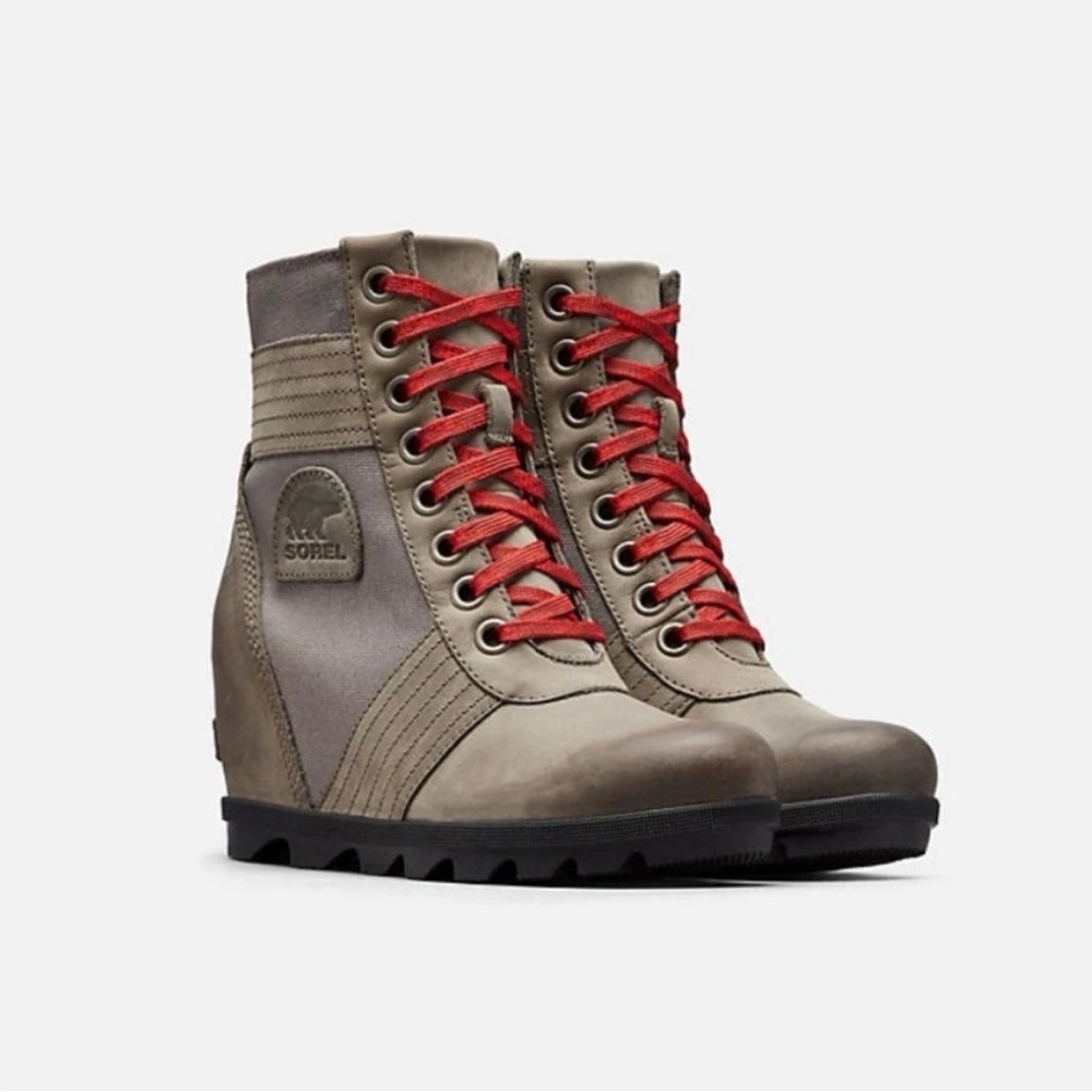Sorel Lexie Wedge Ankle Boot in Quarry Leather